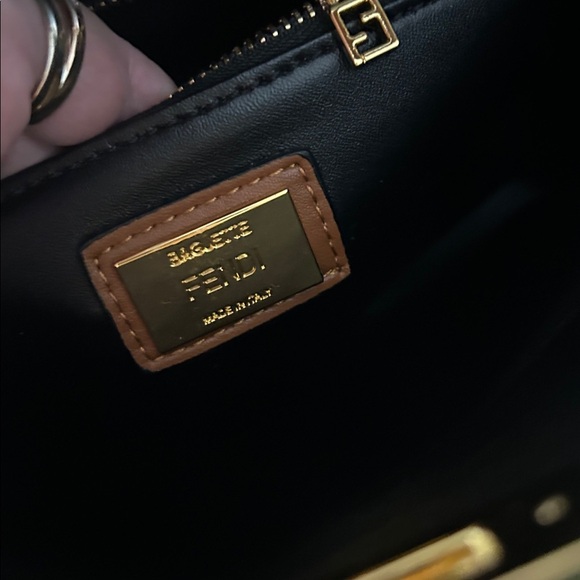 Peekaboo Bag Caramel & Black NEW - Picture 12 of 17